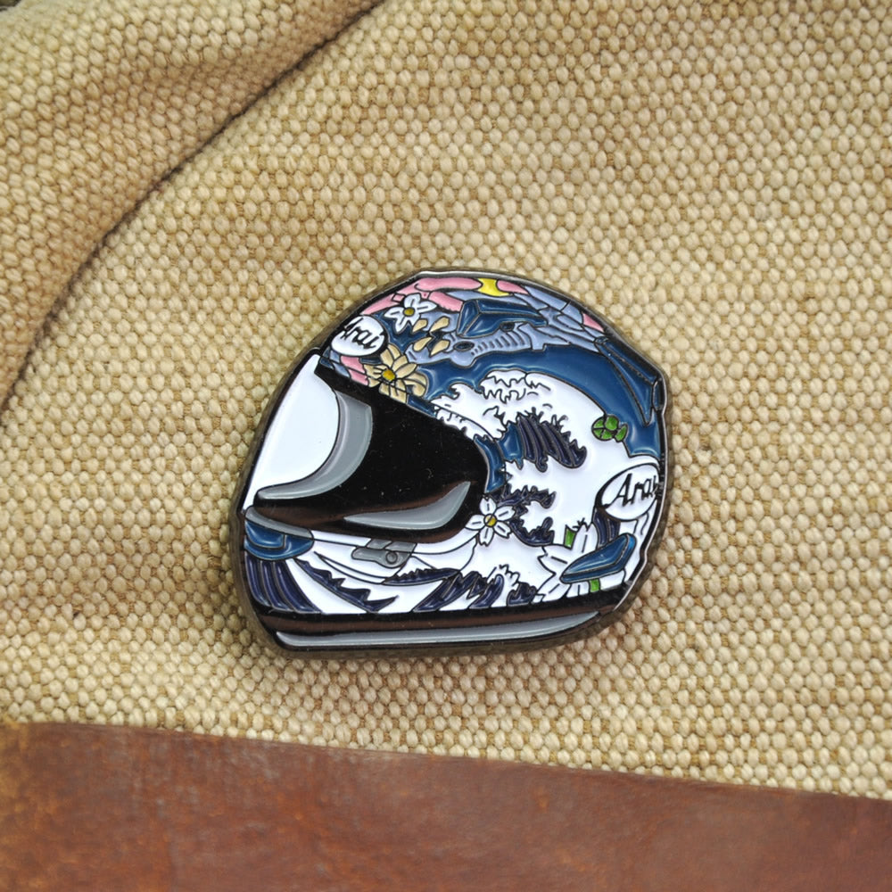 Arai-RX-7X-Oriental-Dragon-Motorcycle-Helmet-Pin-Badge-Gift-for-Bikers-Motorbike-Riders