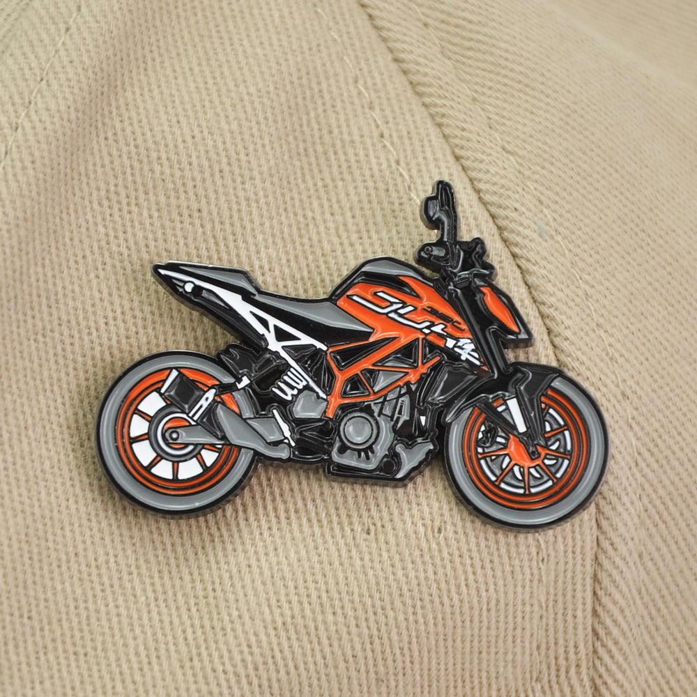 KTM-390Duke-Motorcycle-Motorbike-Enamel-Lapel-Pin-Badge-Rider-Biker-Gift