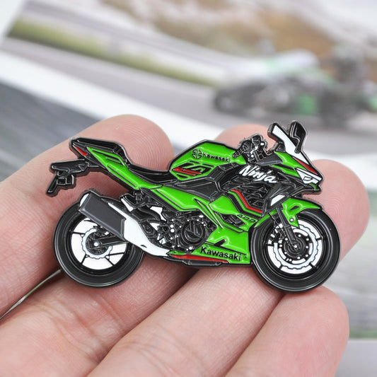 Kawasaki-Ninja-400-Motorbike-Lapel-Pin-Badge