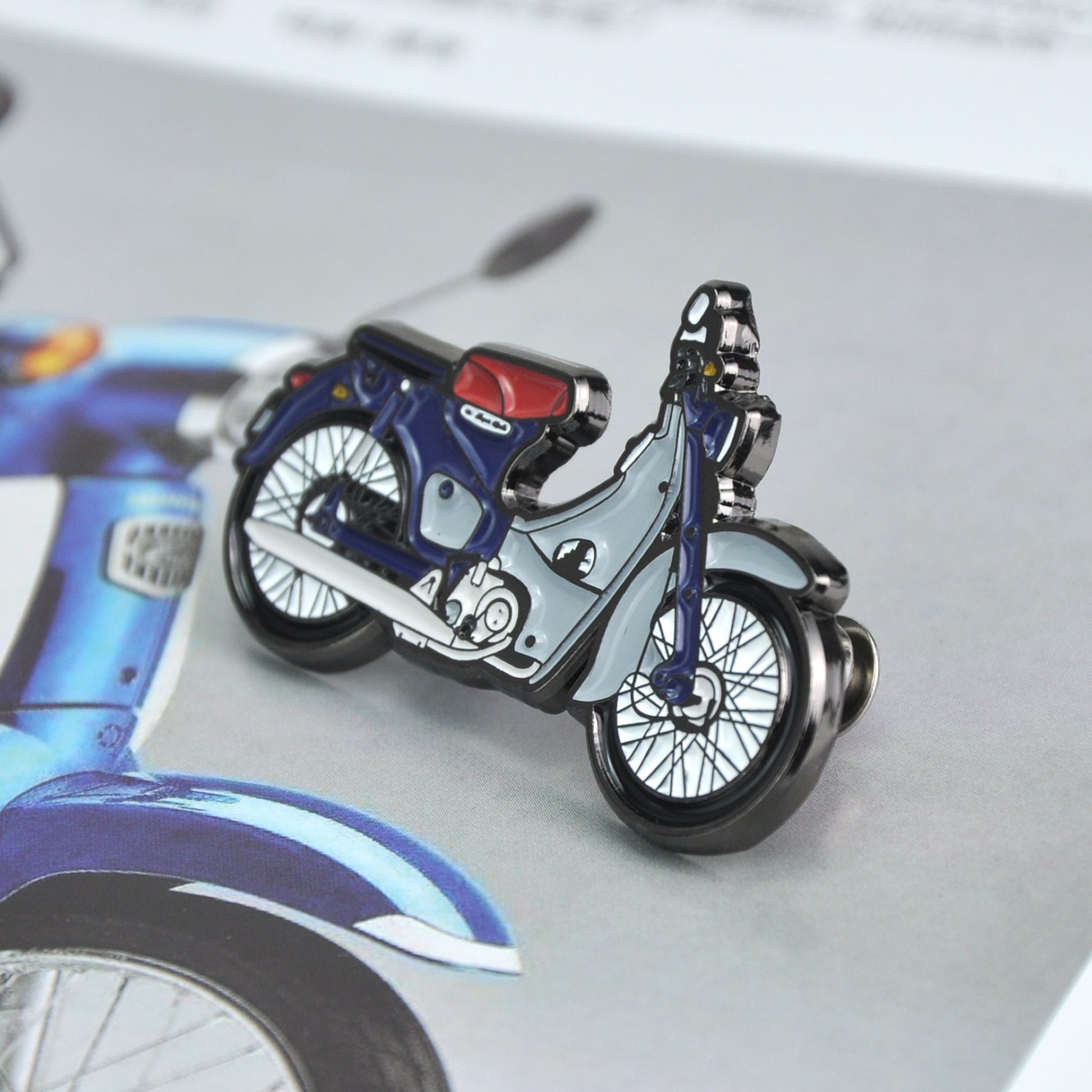 Super-Cub-C125-Retro-Vintage-Motorbike-Lapel-Pin-Badge