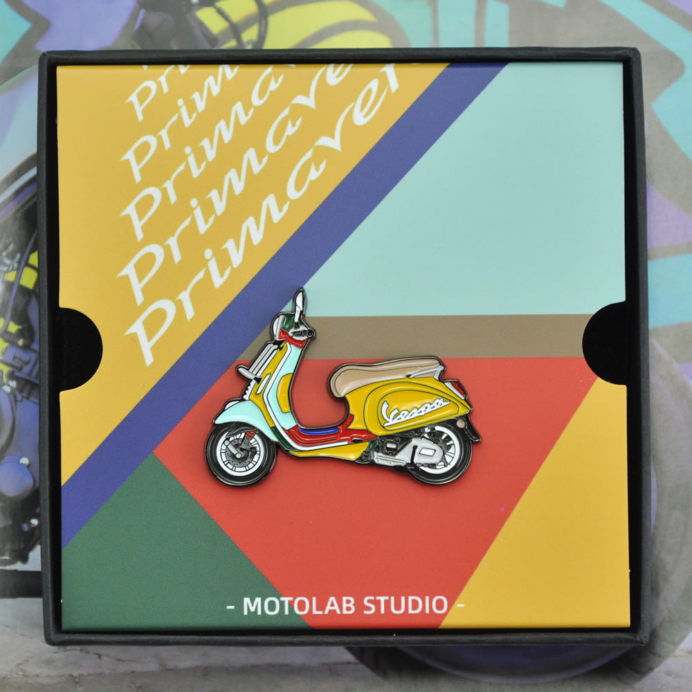 VESPA-Lapel-Pin-Badge-gift-package