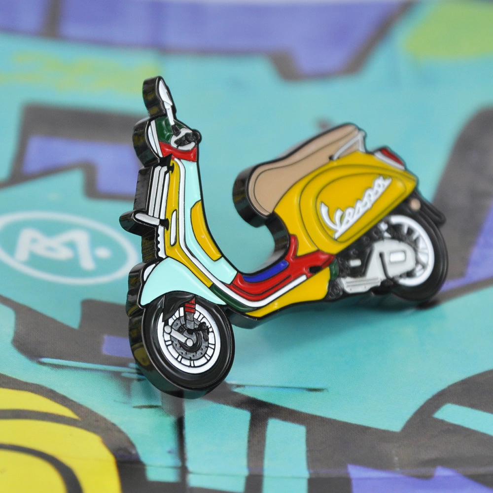 VESPA-Scooter-Motorcycle-Lapel-Pin-Badge