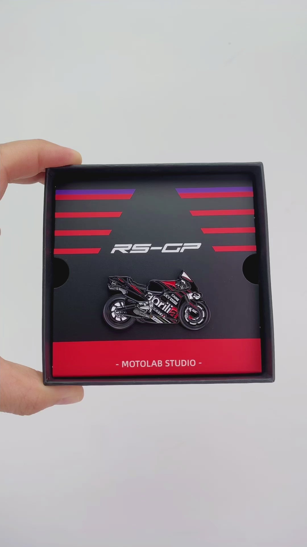 Aprilia-Road-Racing-RS-GP-Motorcycle-Motogp-Super-Sport-Bike-Enamel-Lapel-Pin-Badge-Video