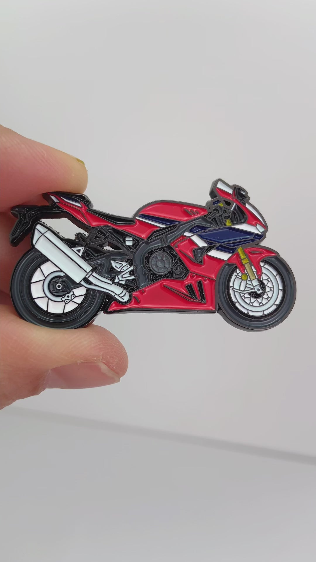 MotoPins-Honda-CBR1000RRR-SP-Fireblade-Supersportsbike-Motorcycle-Lapel-Hat-Pins-Badge-Gift-for-Biker-Vedio