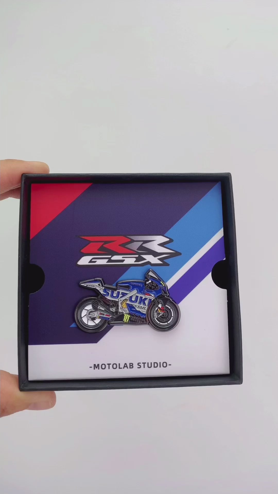 Suzuki-GSX-RR-1000-MotoGP-Grand-Prix-Racing-Bike-Motorbike-Alex-Rins-42-Motorcycle-Enamel-Lapel-Pin-Badges-Video