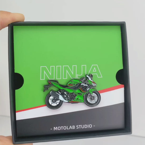 Kawasaki-Ninja-400-Pin-Badge-Video